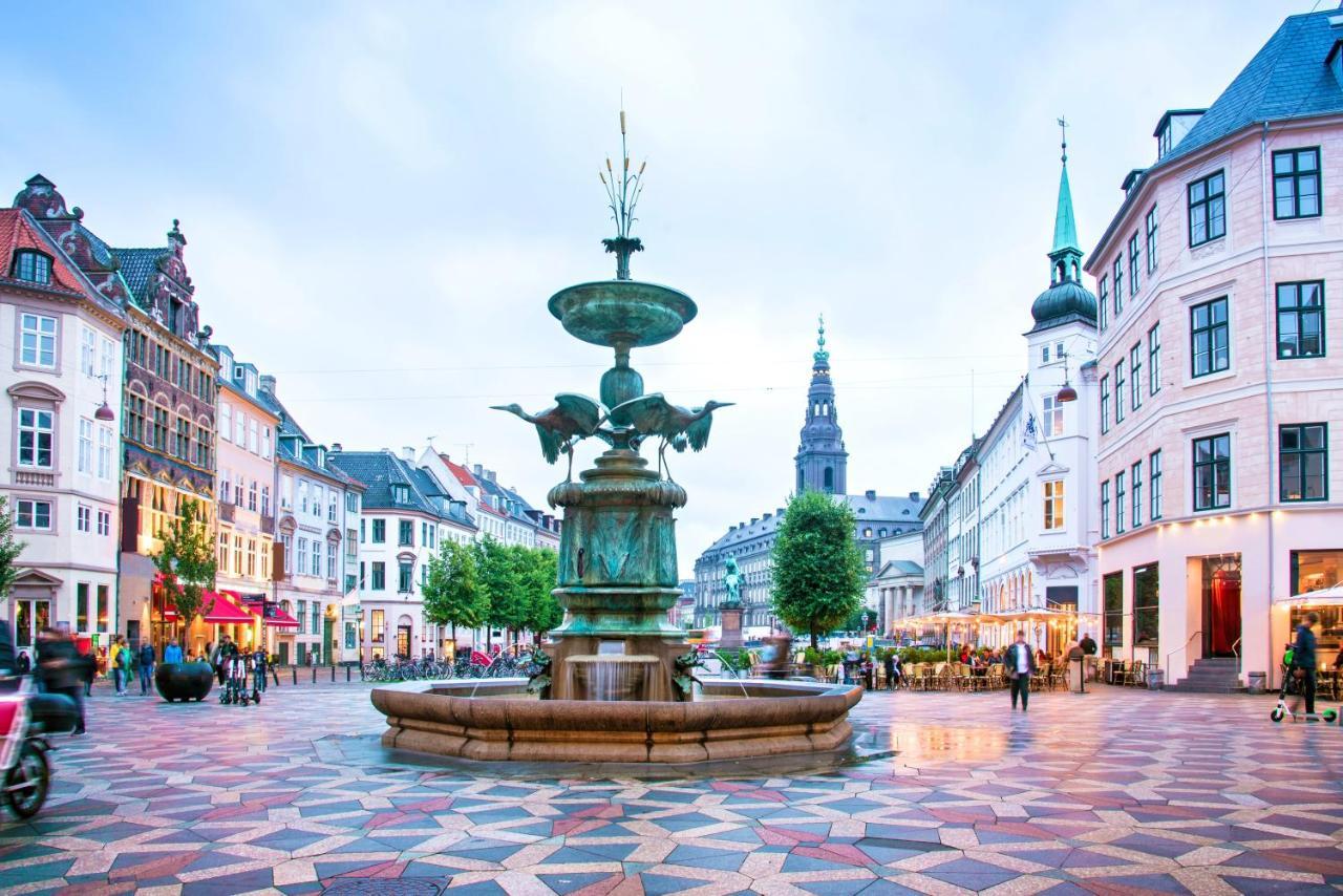 2br In Vibrant & Colourful Nyhavn Lejlighed *