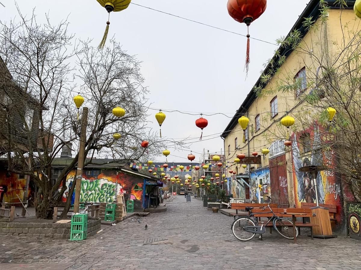 2br In Vibrant & Colourful Nyhavn Lejlighed København